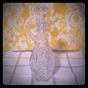 Beautiful Decanter with Stopper